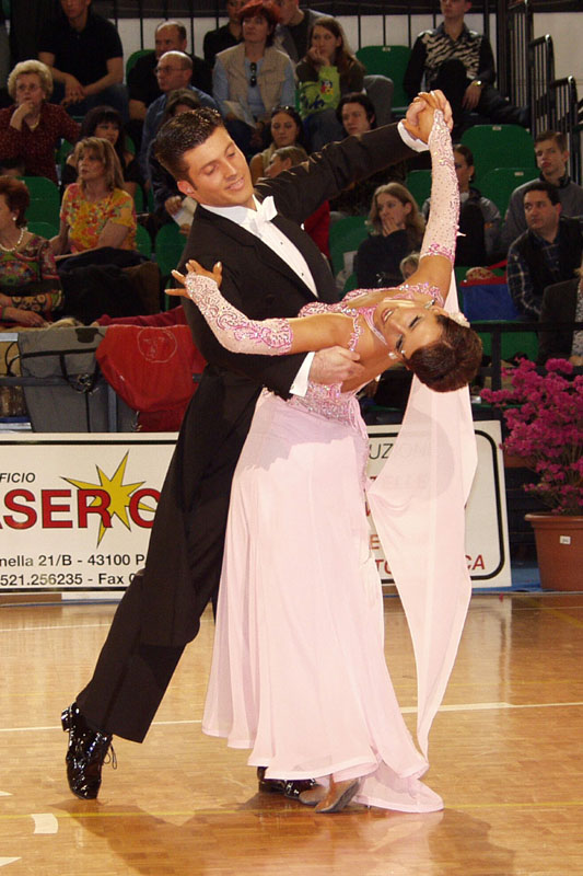 Thomas Szegoe, Corinne Roost